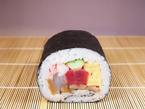 博多料亭 稚加榮「海鮮恵方巻」ハーフ