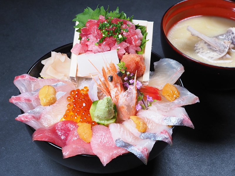 ゴールデンウィーク限定メニュー特上海鮮丼御膳登場！